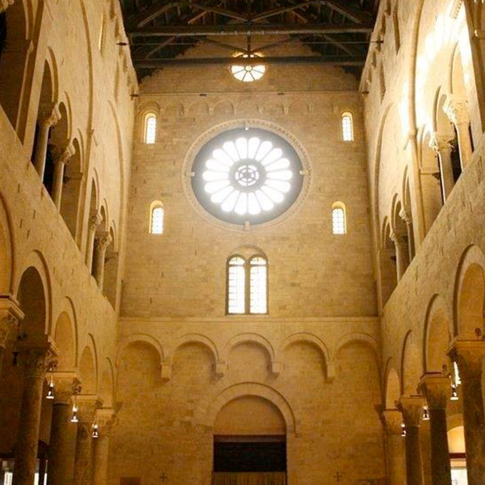 La Puglia tra cattedrali, chiese rupestri e torri costiere